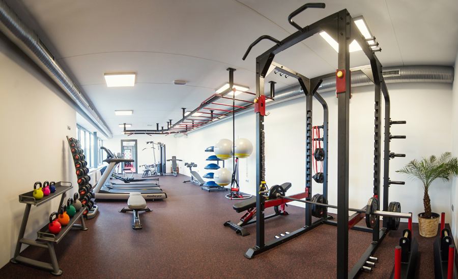 Posilovna a fitness sál